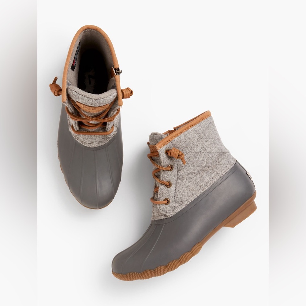 SPERRY WOMEN’S SALTWATER WOOL-EMBOSS RUBBER BOOTS